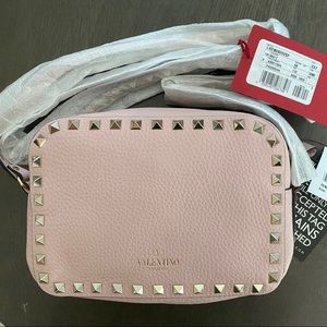 BRAND NEW Valentino rockstud leather shoulder bag